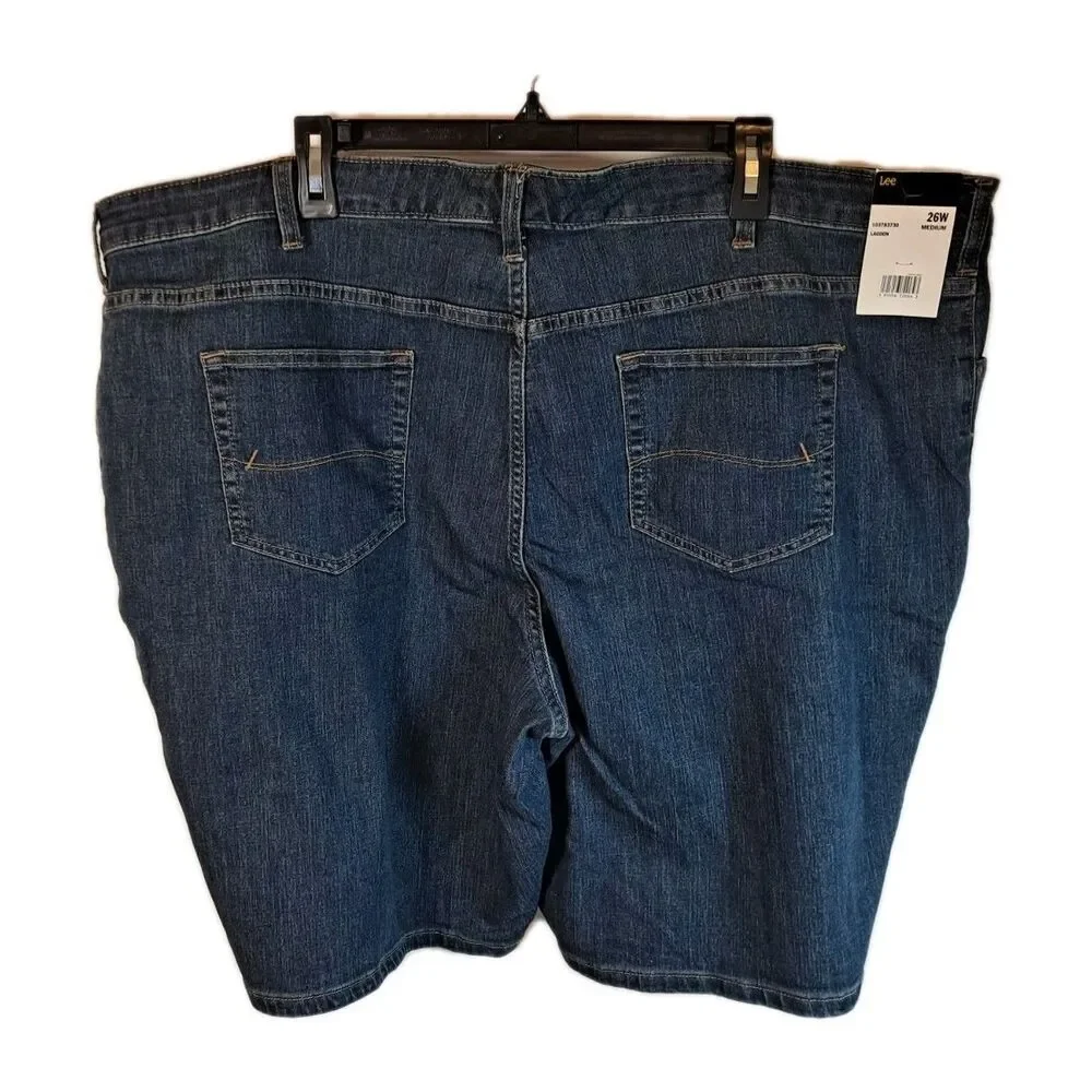 Lee Women's Bermuda Shorts Size 26W Relaxed Fit Mid-rise Lagoon 10